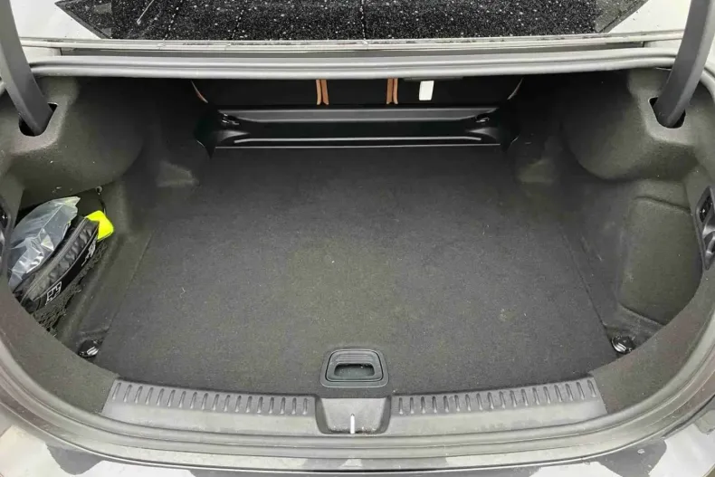 Mercedes-Benz E 200 din 2024 cu 29.800 km - oferta MER115159 - foto 9