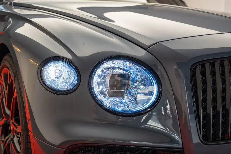 Bentley Flying Spur din 2023 cu 22.500 km - oferta BEN115173 - foto 3