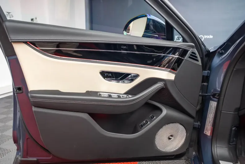 Bentley Flying Spur din 2023 cu 22.500 km - oferta BEN115173 - foto 32