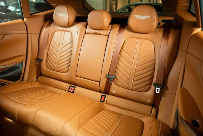 Aston Martin DBX din 2023 cu 26.500 km - oferta AST115174 - foto 11