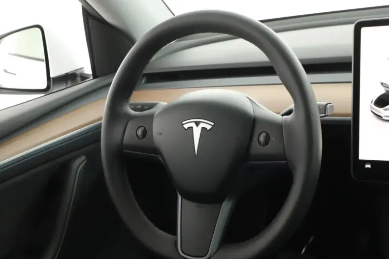 Tesla Model Y din 2023 cu 21.136 km - oferta TES115178 - foto 8