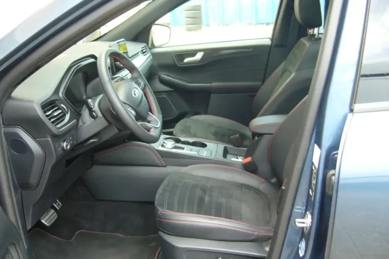 Ford Kuga din 2024 cu 19.500 km - oferta FOR115179 - foto 8