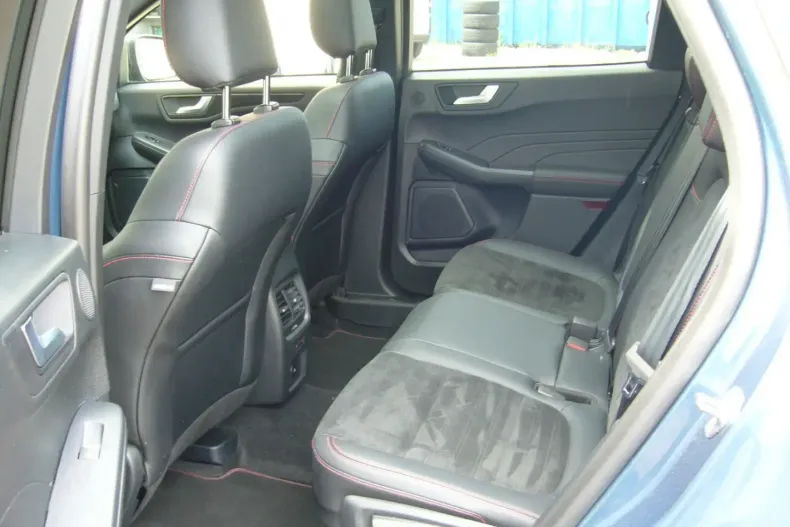 Ford Kuga din 2024 cu 19.500 km - oferta FOR115179 - foto 13