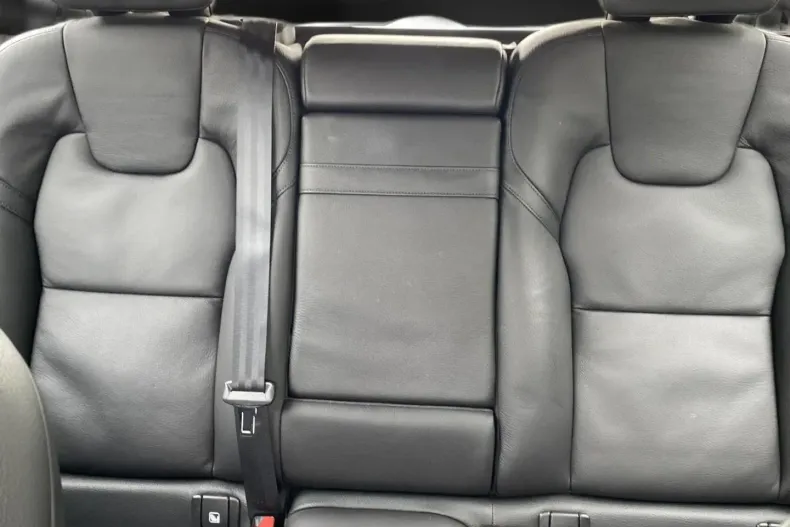 Volvo XC60 din 2020 cu 87.207 km - oferta VOL115181 - foto 17