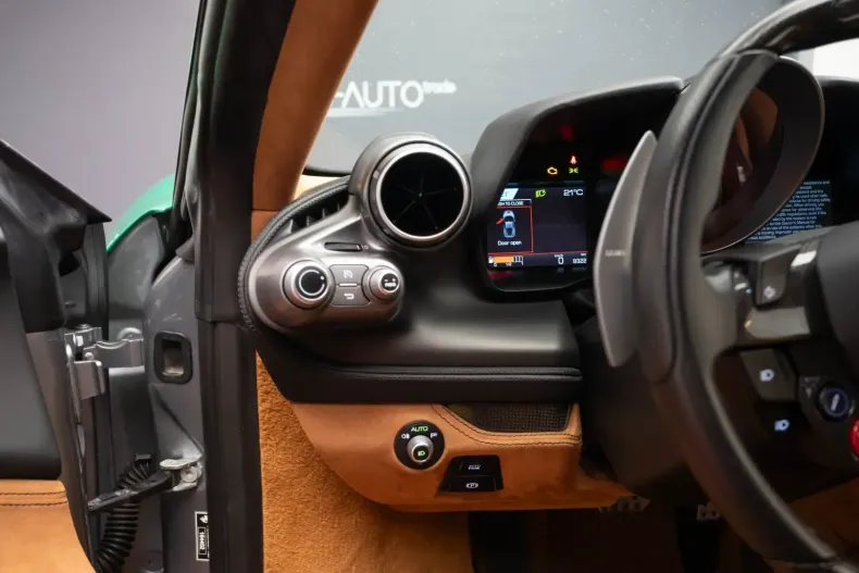 Ferrari F8 din 2021 cu 9.350 km - oferta FER115195 - foto 24