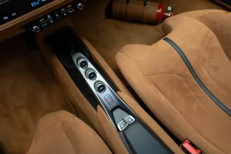 Ferrari F8 din 2021 cu 9.350 km - oferta FER115195 - foto 27