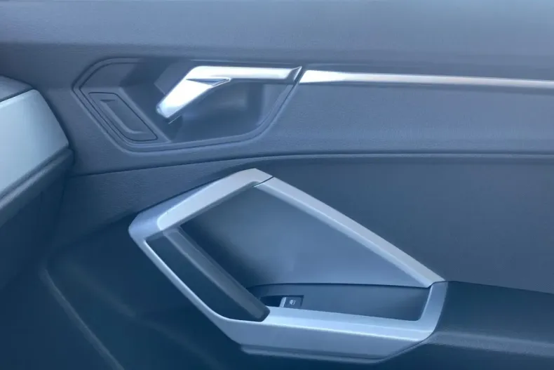 Audi Q3 din 2021 cu 99.986 km - oferta AUD115198 - foto 25