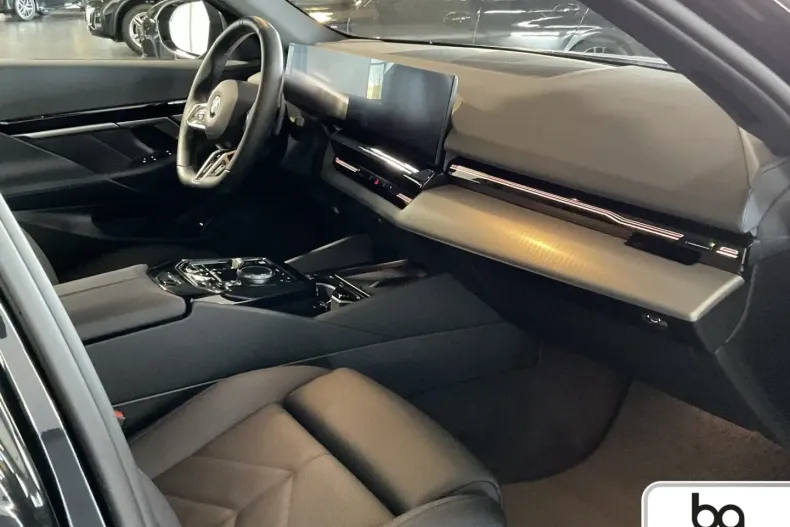 BMW 520 din 2024 cu 12.000 km - oferta BMW115199 - foto 6