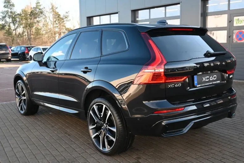 Volvo XC60 din 2023 cu 29.500 km - oferta VOL115208 - foto 3