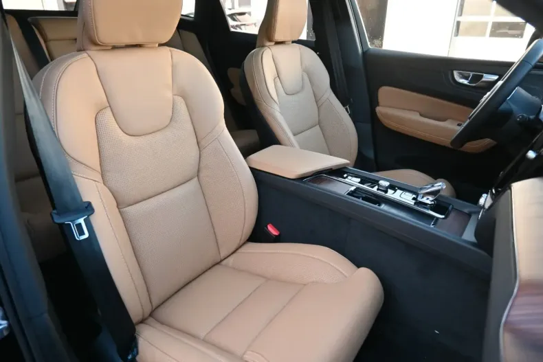 Volvo XC60 din 2023 cu 29.500 km - oferta VOL115208 - foto 14