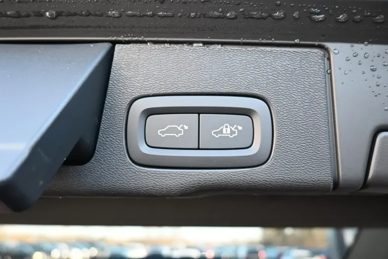 Volvo XC60 din 2023 cu 29.500 km - oferta VOL115208 - foto 19