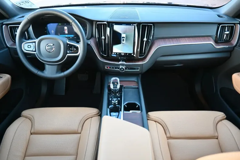 Volvo XC60 din 2023 cu 29.500 km - oferta VOL115208 - foto 20