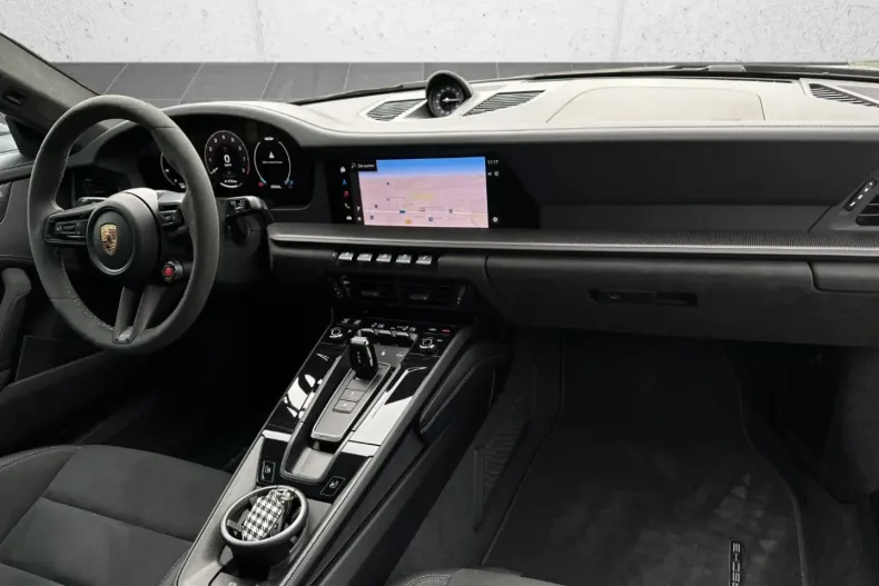 Porsche 992 din 2025 cu 7.000 km - oferta POR115212 - foto 9