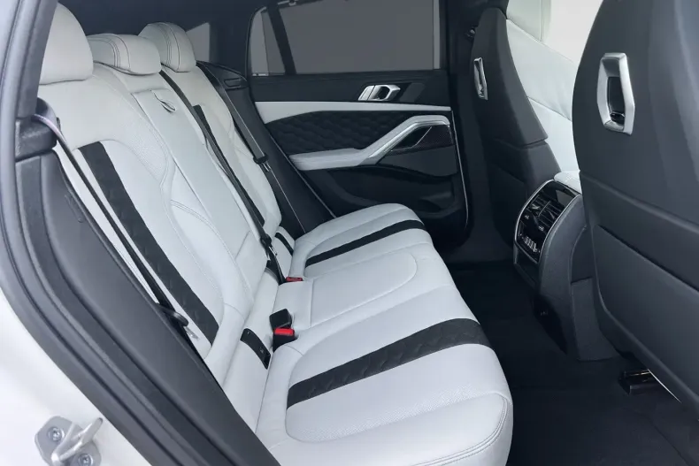 BMW X6 M din 2023 cu 3.400 km - oferta BMW115214 - foto 9