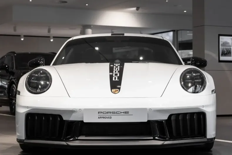 Porsche 992 din 2025 cu 900 km - oferta POR115216 - foto 4