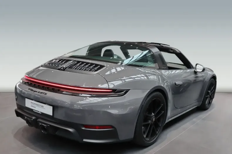 Porsche 992 din 2025 cu 4.700 km - oferta POR115221 - foto 2