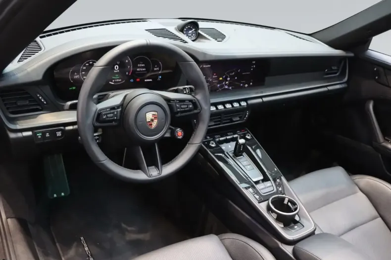 Porsche 992 din 2025 cu 4.700 km - oferta POR115221 - foto 5