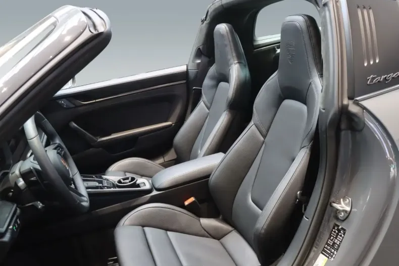 Porsche 992 din 2025 cu 4.700 km - oferta POR115221 - foto 6