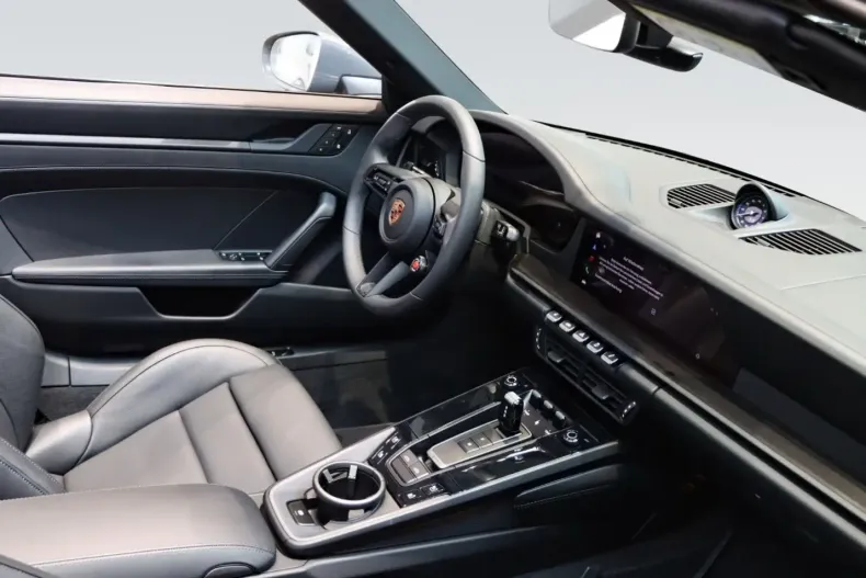 Porsche 992 din 2025 cu 4.700 km - oferta POR115221 - foto 9