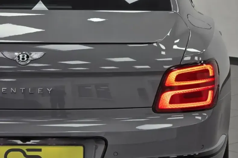 Bentley Flying Spur din 2023 cu 9.000 km - oferta BEN115224 - foto 10