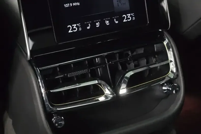 Bentley Flying Spur din 2023 cu 9.000 km - oferta BEN115224 - foto 40