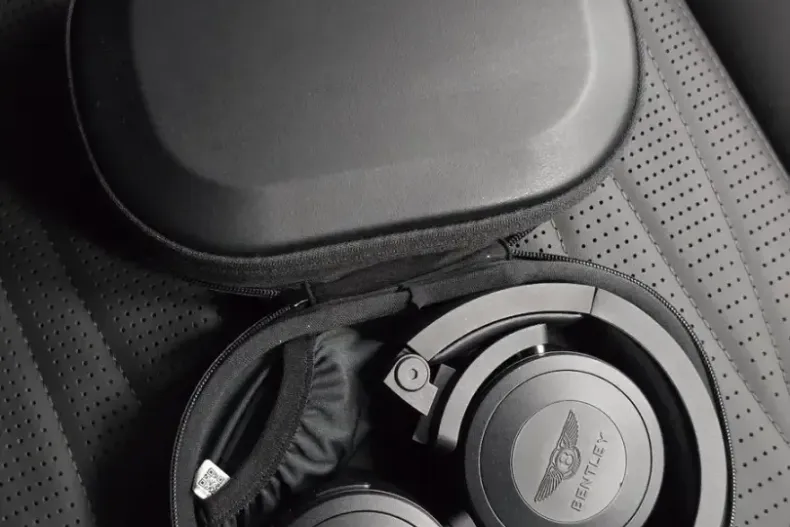 Bentley Flying Spur din 2023 cu 9.000 km - oferta BEN115224 - foto 41