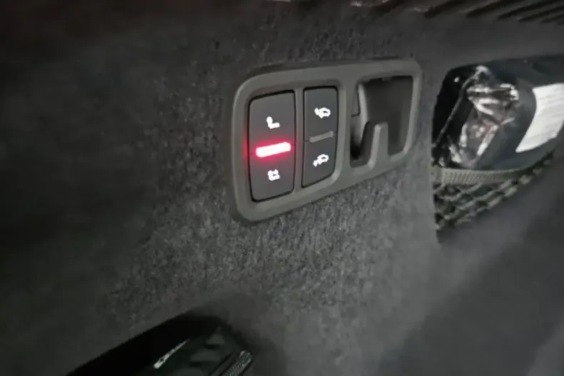 Audi Q8 din 2023 cu 26.500 km - oferta AUD115229 - foto 8