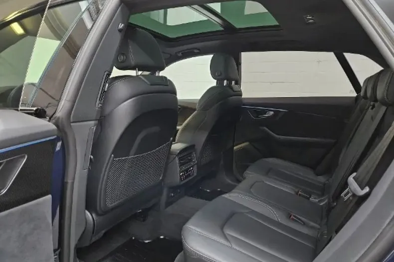 Audi Q8 din 2023 cu 26.500 km - oferta AUD115229 - foto 13