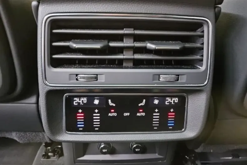 Audi Q8 din 2023 cu 26.500 km - oferta AUD115229 - foto 14