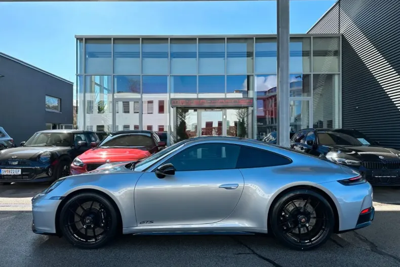 Porsche 992 din 2025 cu 1.900 km - oferta POR115232 - foto 4