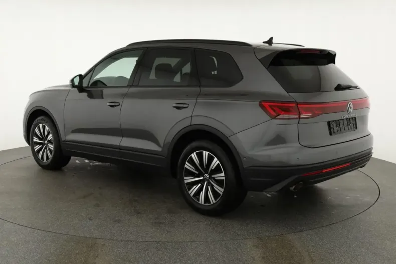 Volkswagen Touareg din 2025 cu 10 km - oferta VOL115242 - foto 4