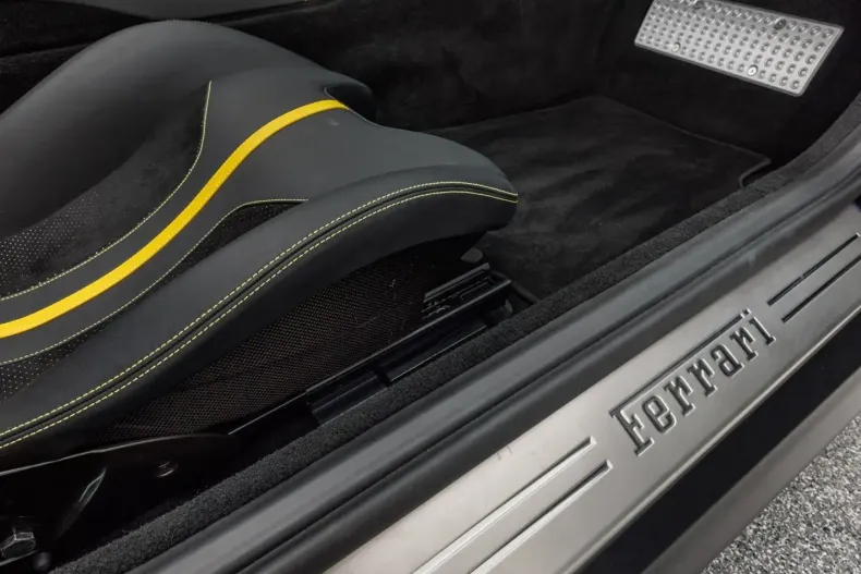 Ferrari 812 din 2021 cu 14.500 km - oferta FER115245 - foto 24