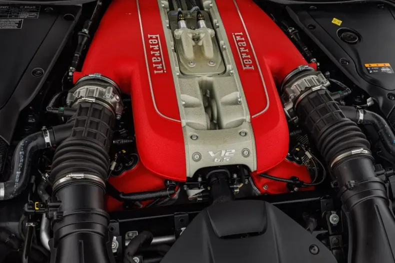 Ferrari 812 din 2021 cu 14.500 km - oferta FER115245 - foto 29