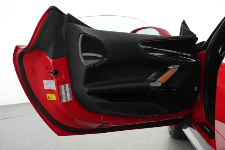 Ferrari SF90 din 2024 cu 1.738 km - oferta FER115247 - foto 17