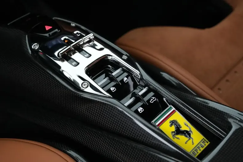 Ferrari SF90 din 2024 cu 1.738 km - oferta FER115247 - foto 21