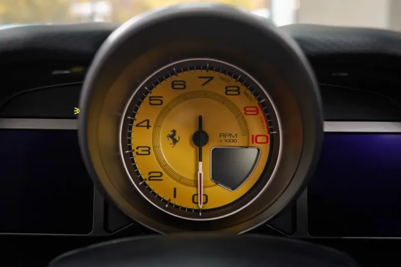 Ferrari 812 din 2022 cu 11.999 km - oferta FER115254 - foto 11