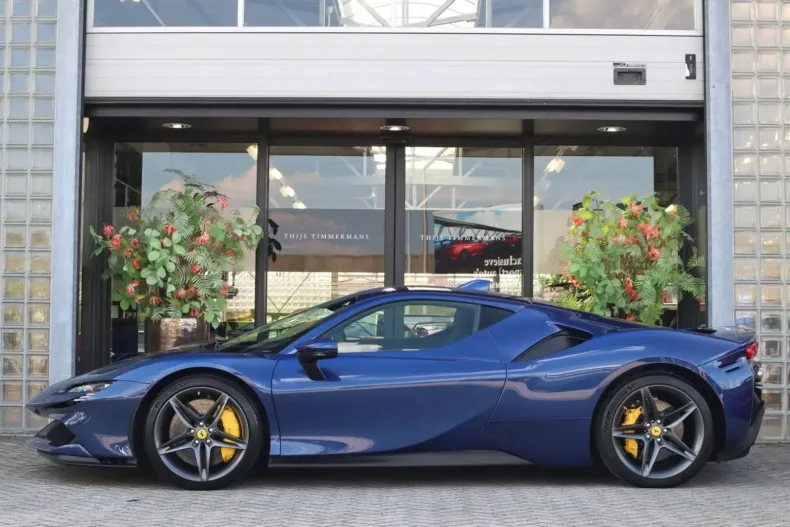 Ferrari SF90 din 2024 cu 11.662 km - oferta FER115255 - foto 3