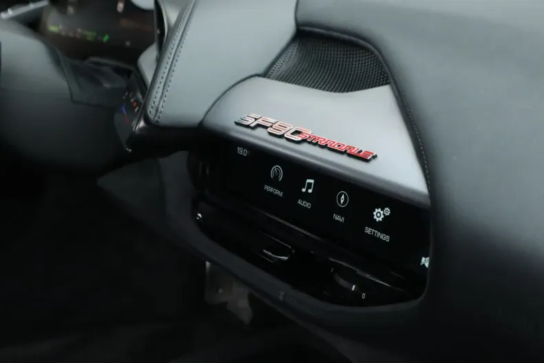 Ferrari SF90 din 2024 cu 11.662 km - oferta FER115255 - foto 16