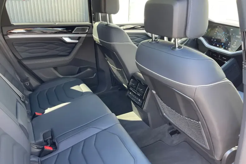 Volkswagen Touareg din 2024 cu 22.000 km - oferta VOL115256 - foto 20