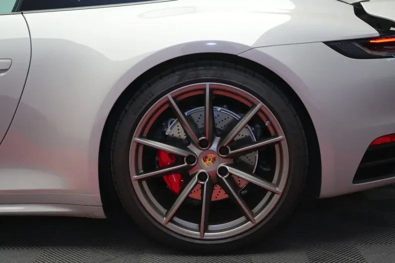 Porsche 992 din 2024 cu 7.900 km - oferta POR115268 - foto 6