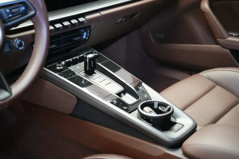 Porsche 992 din 2024 cu 7.900 km - oferta POR115268 - foto 13