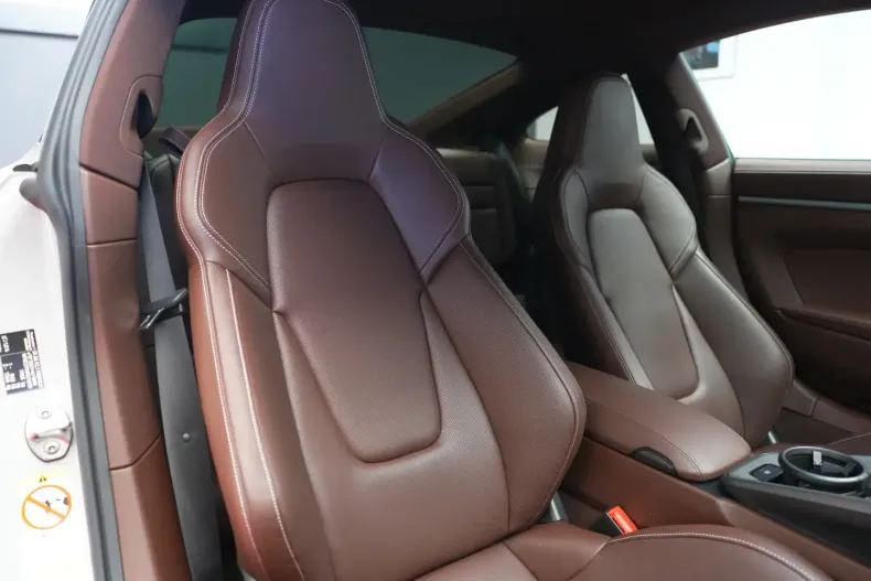 Porsche 992 din 2024 cu 7.900 km - oferta POR115268 - foto 17