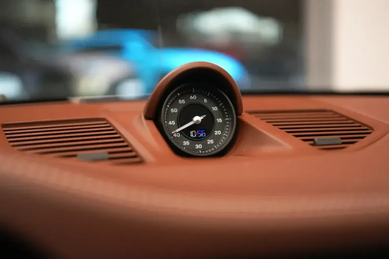 Porsche 992 din 2024 cu 7.900 km - oferta POR115268 - foto 19