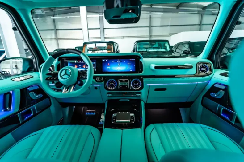 Mercedes-Benz G 63 AMG din 2024 cu 50 km - oferta MER115284 - foto 3