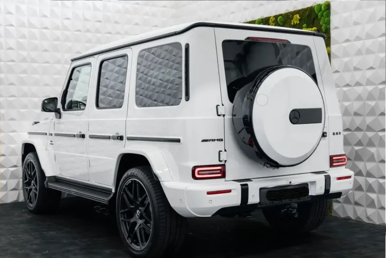 Mercedes-Benz G 63 AMG din 2024 cu 50 km - oferta MER115285 - foto 3