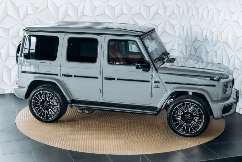 Mercedes-Benz G 63 AMG din 2024 cu 50 km - oferta MER115286 - foto 1