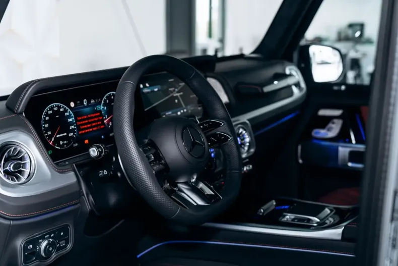 Mercedes-Benz G 63 AMG din 2024 cu 50 km - oferta MER115286 - foto 8