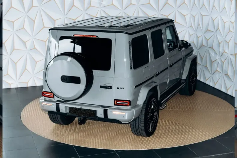 Mercedes-Benz G 63 AMG din 2024 cu 50 km - oferta MER115286 - foto 9