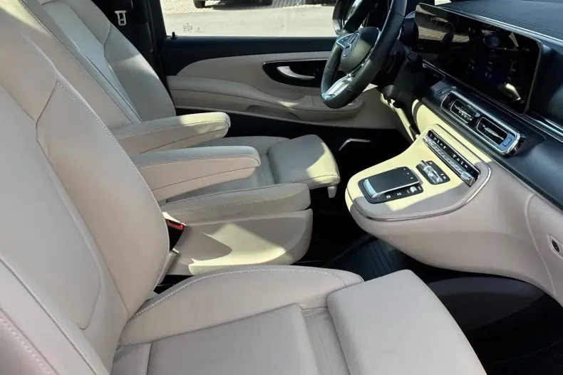 Mercedes-Benz V 300 din 2024 cu 11.150 km - oferta MER115292 - foto 10