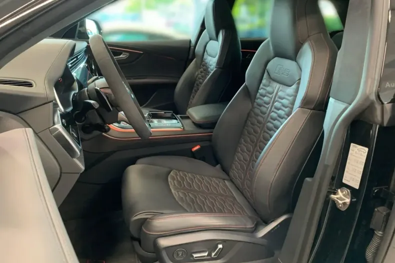 Audi RSQ8 din 2024 cu 13.550 km - oferta AUD115323 - foto 7